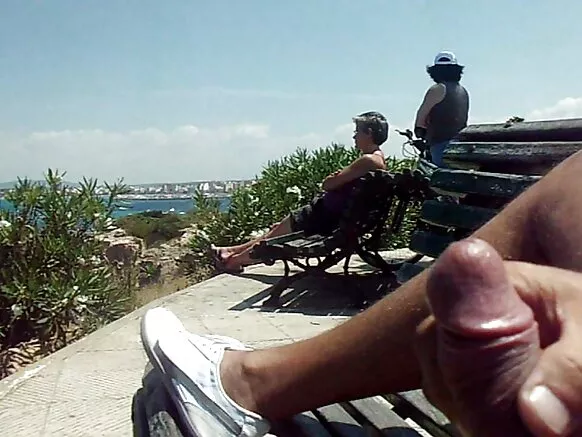 Mature nzra nun masturbation nin cumshot be ti bla nɲɔn mɔ be su kunndɛ be wun awlo lɔ’n.