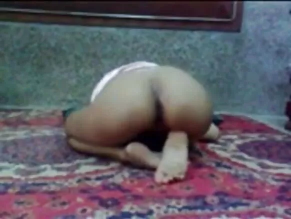Sexy desi talua fuck busty mature old bian jenvie nuan lɔ.