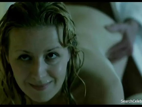 Nude - tube rouge mature espagnol.