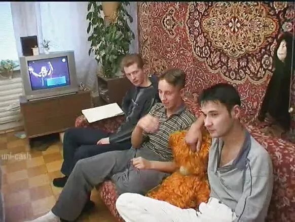 Russe mature partie 1 de 4 mature avec grands tets.
