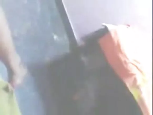 Kadakkal aunty video uflɛ kun m’ɔ ti manmi nin video nga be ti kpɛnngbɛn’n be nun’n, nán ba yasua Inde liɛ’n niɔn.